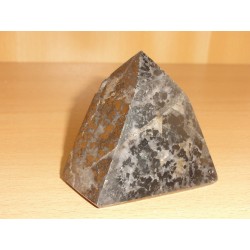 Pirit v kamnini 6,5X4X6Cm