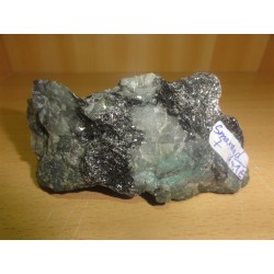Smaragd v kamnini 9,5X3X4,5Cm